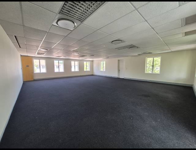 566M² OFFICE TO LET IN SANDTON CENTRAL